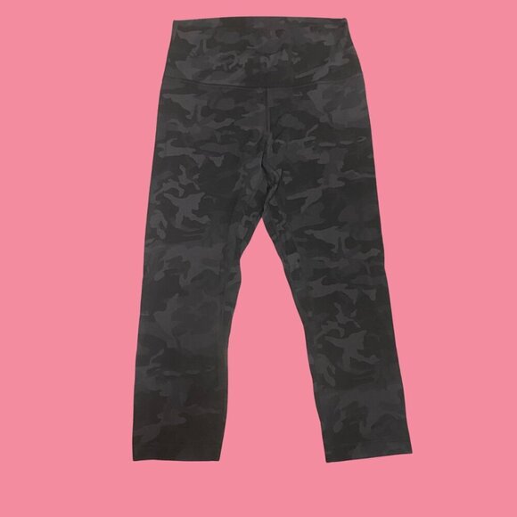 🖤 Lululemon Wunder Under High-Rise Crop 21" – Black Camo | Size 4 - Picture 3 of 8